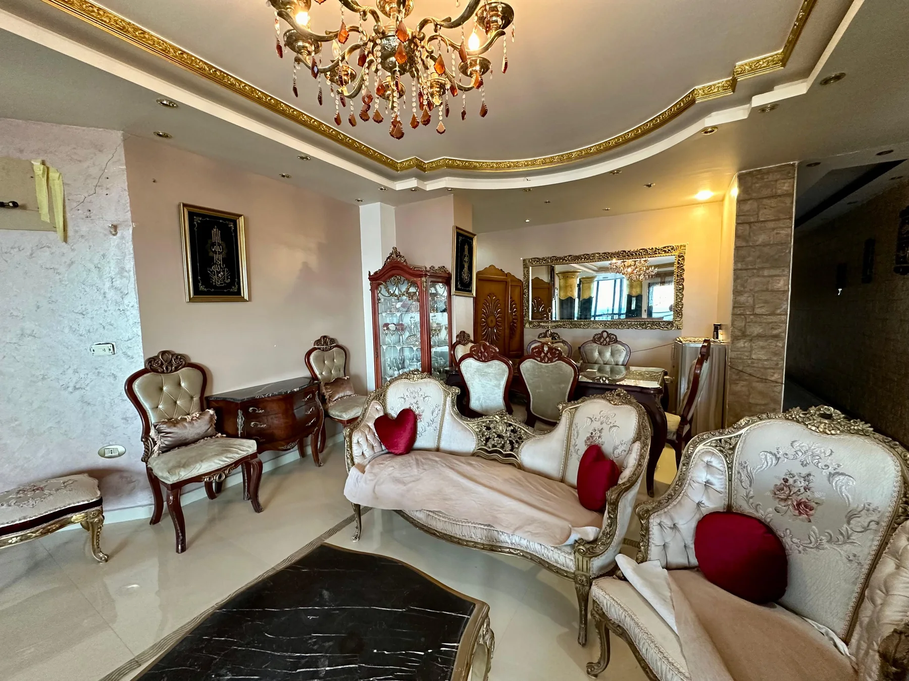 Panoramic Sea-View Four-Bedroom Apartment in Qiadat