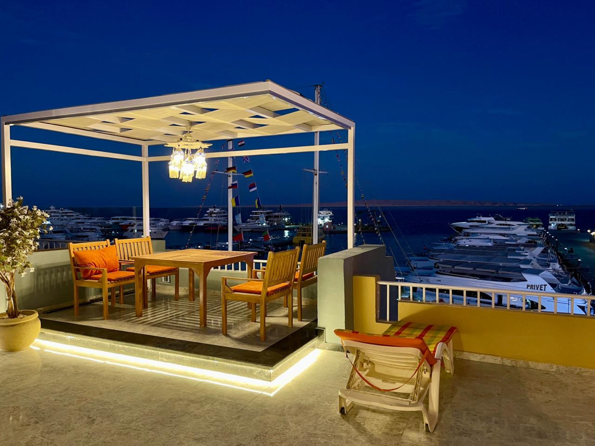 One-Bedroom Apartment with Private Beach Access at Hurghada Marina