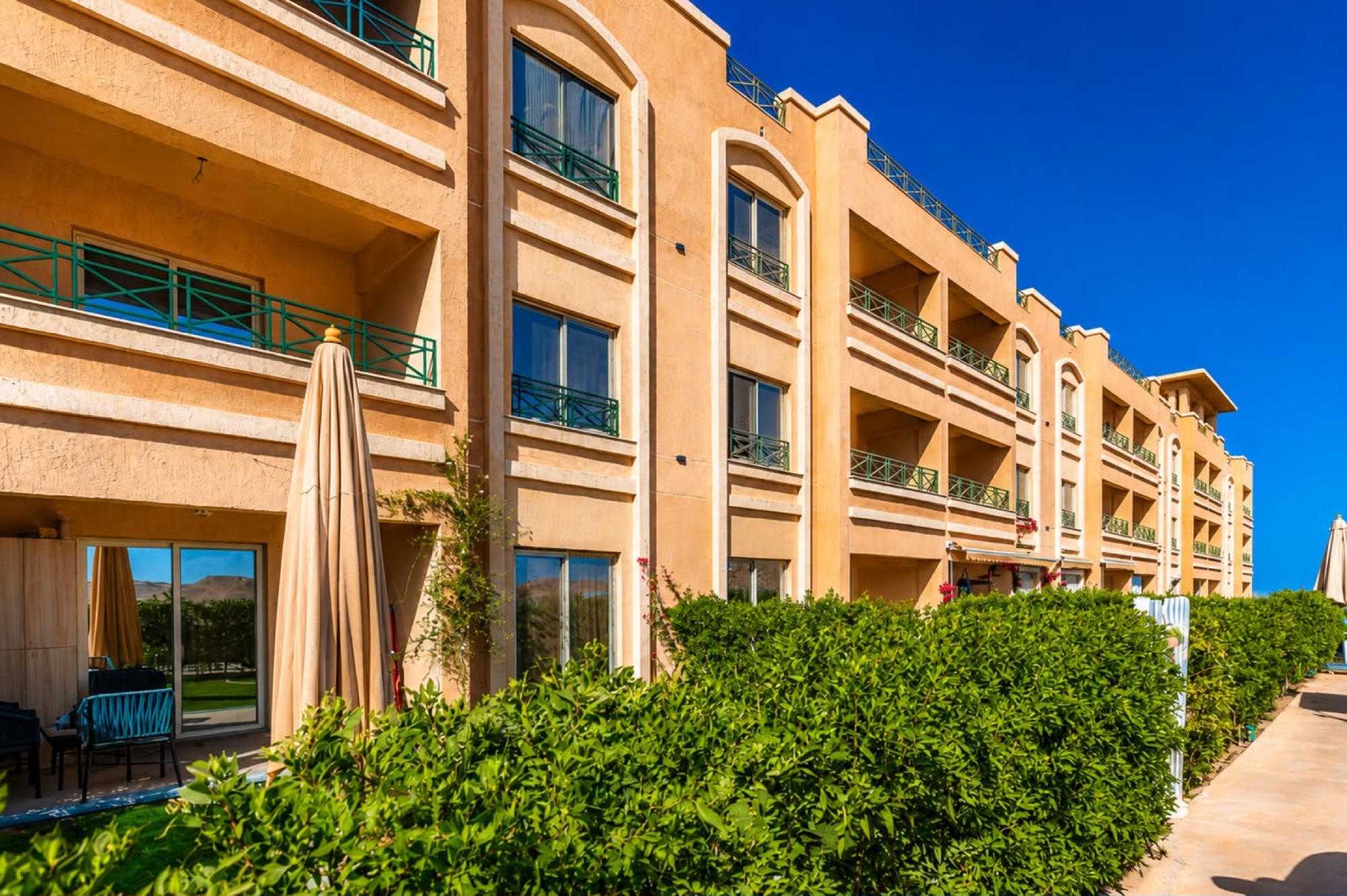 Furnished Two-Bedroom Apartment with Private Rooftop at Bay View, Sahl Hasheesh