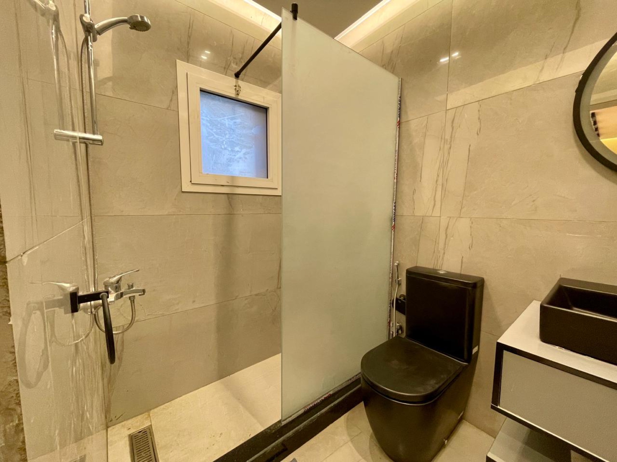 One-Bedroom Apartment with Private Beach Access at Hurghada Marina