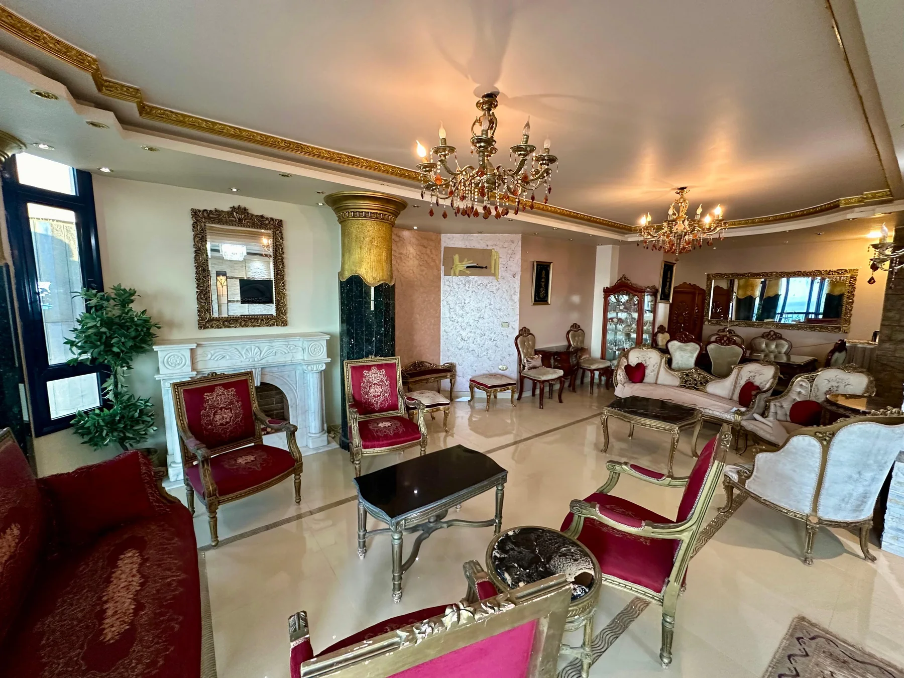 Panoramic Sea-View Four-Bedroom Apartment in Qiadat