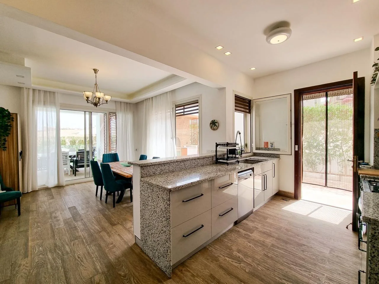 Four-Bedroom Sea-View Villa in Jamaran, Sahl Hasheesh