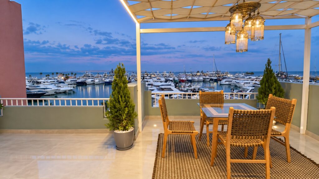 Seafront Apartment for Sale in Hurghada Marina